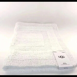 Ugg Emma Bath Rug Mat Reversible